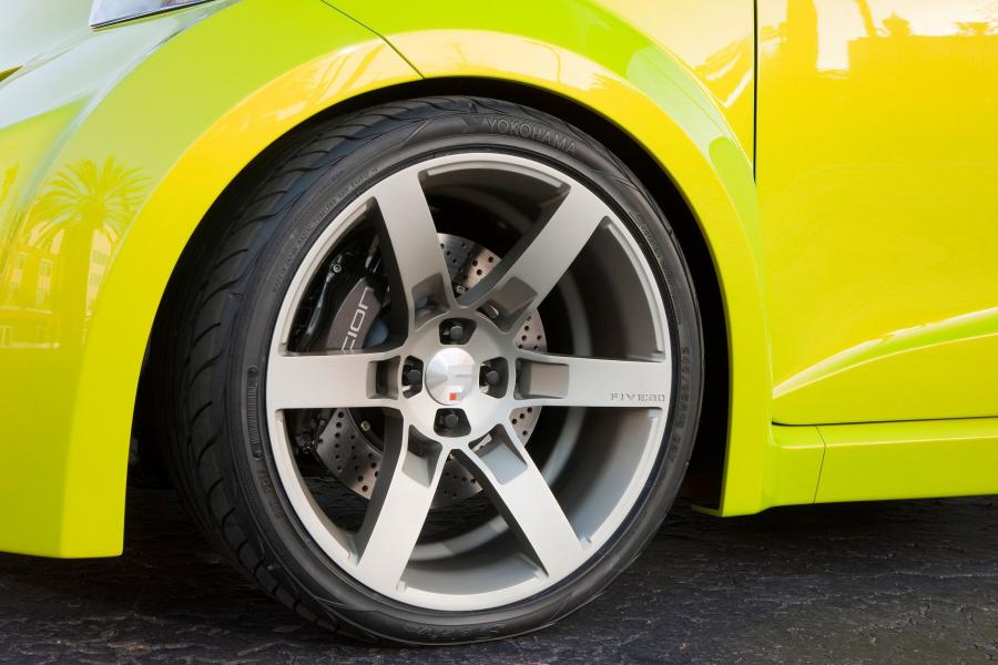 Колеса Scion iQ Concept 2009 года  (фото 7 из 91)
